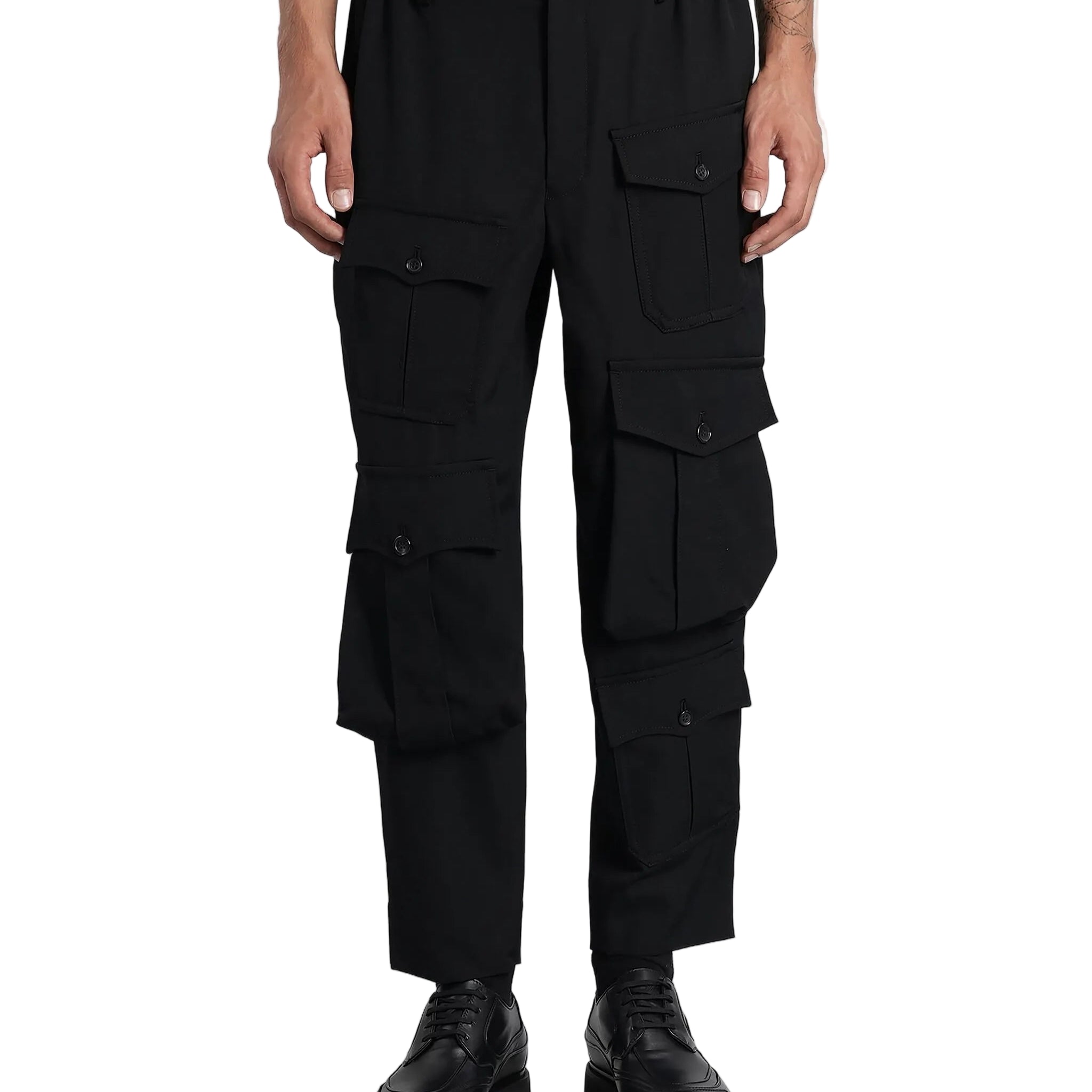 multi-pocket cargo pants