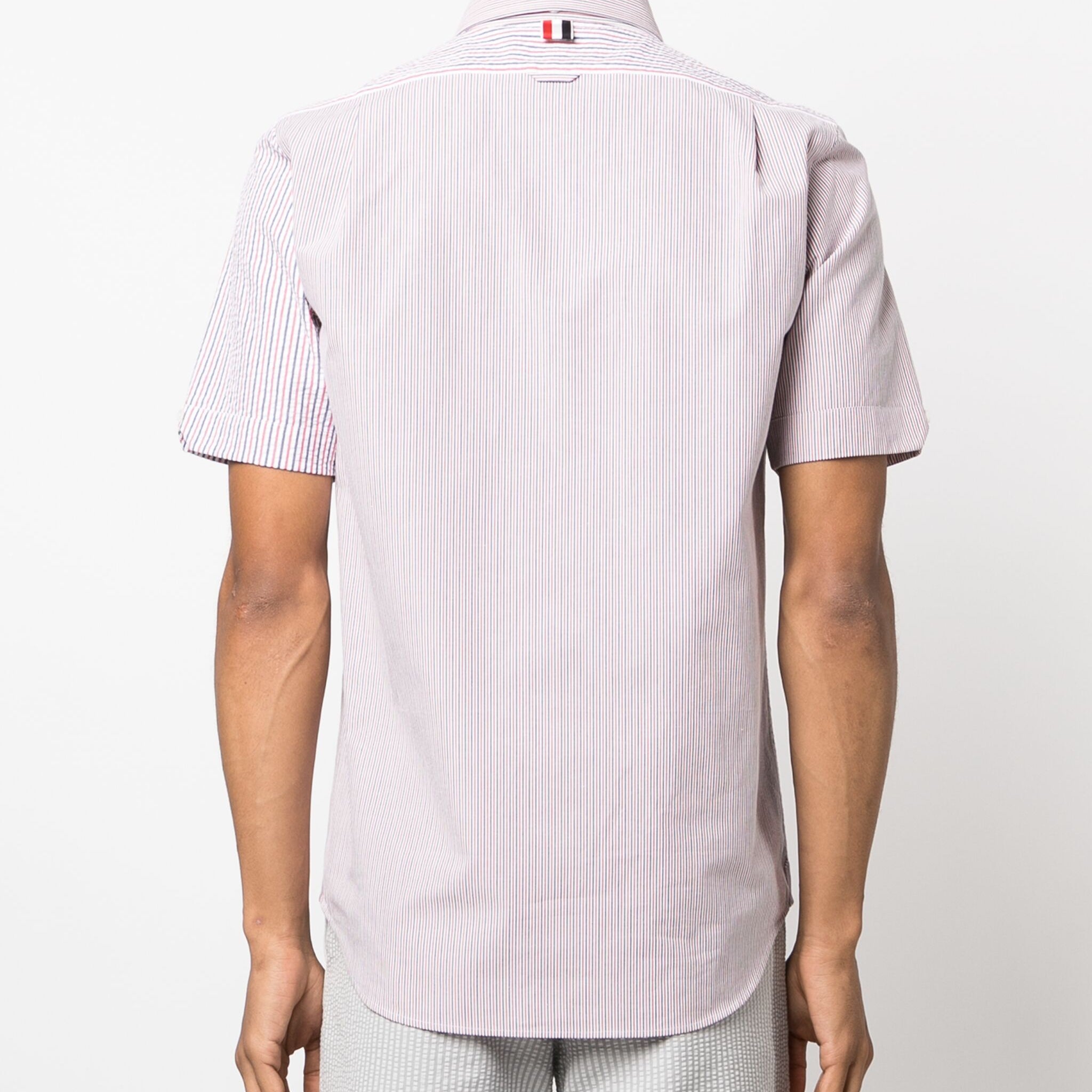 STRAIGHT FIT BUTTON DOWN SHORT SLEEVE