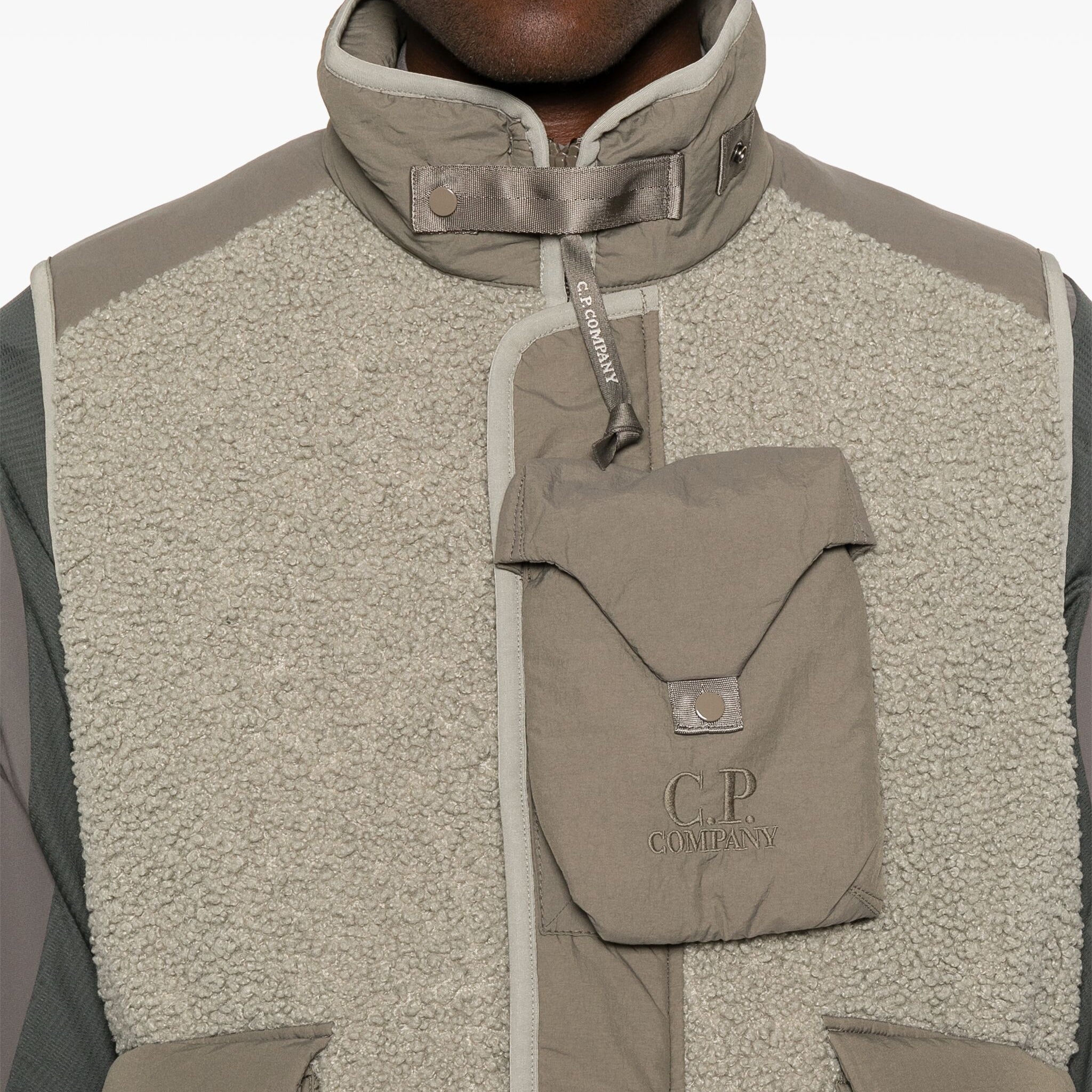 OUTERWEAR VEST IN POLAR SHELL