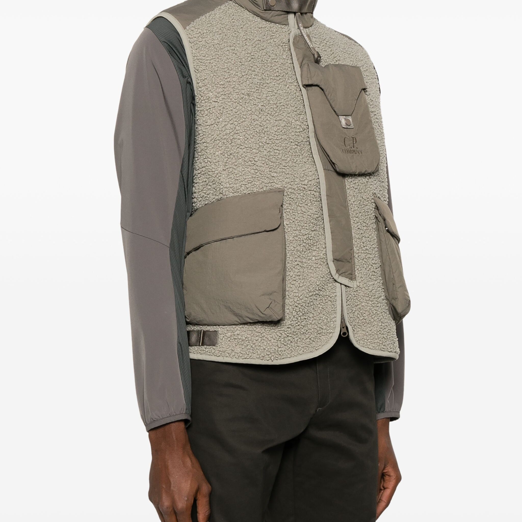 OUTERWEAR VEST IN POLAR SHELL