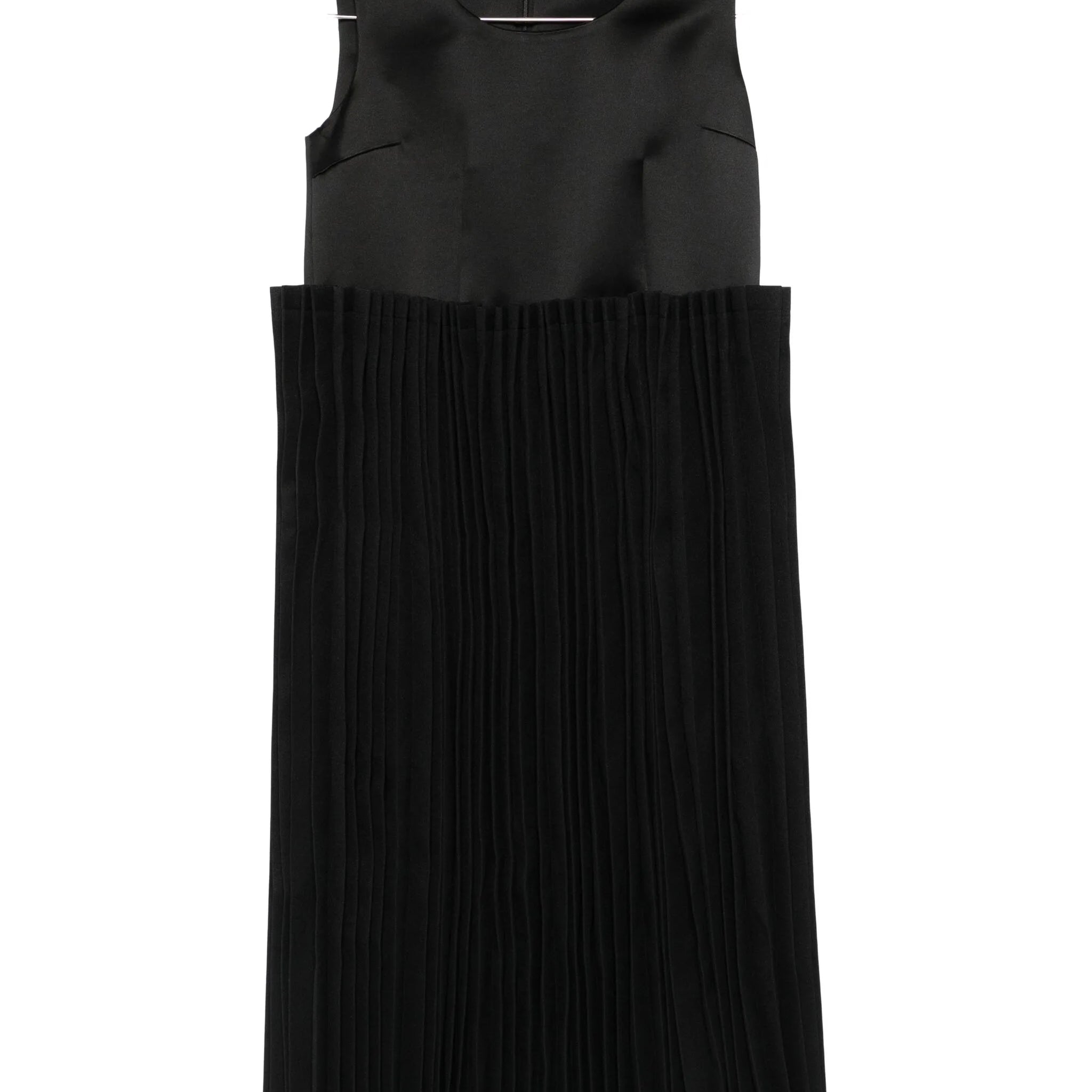 pleated sleeveless dress