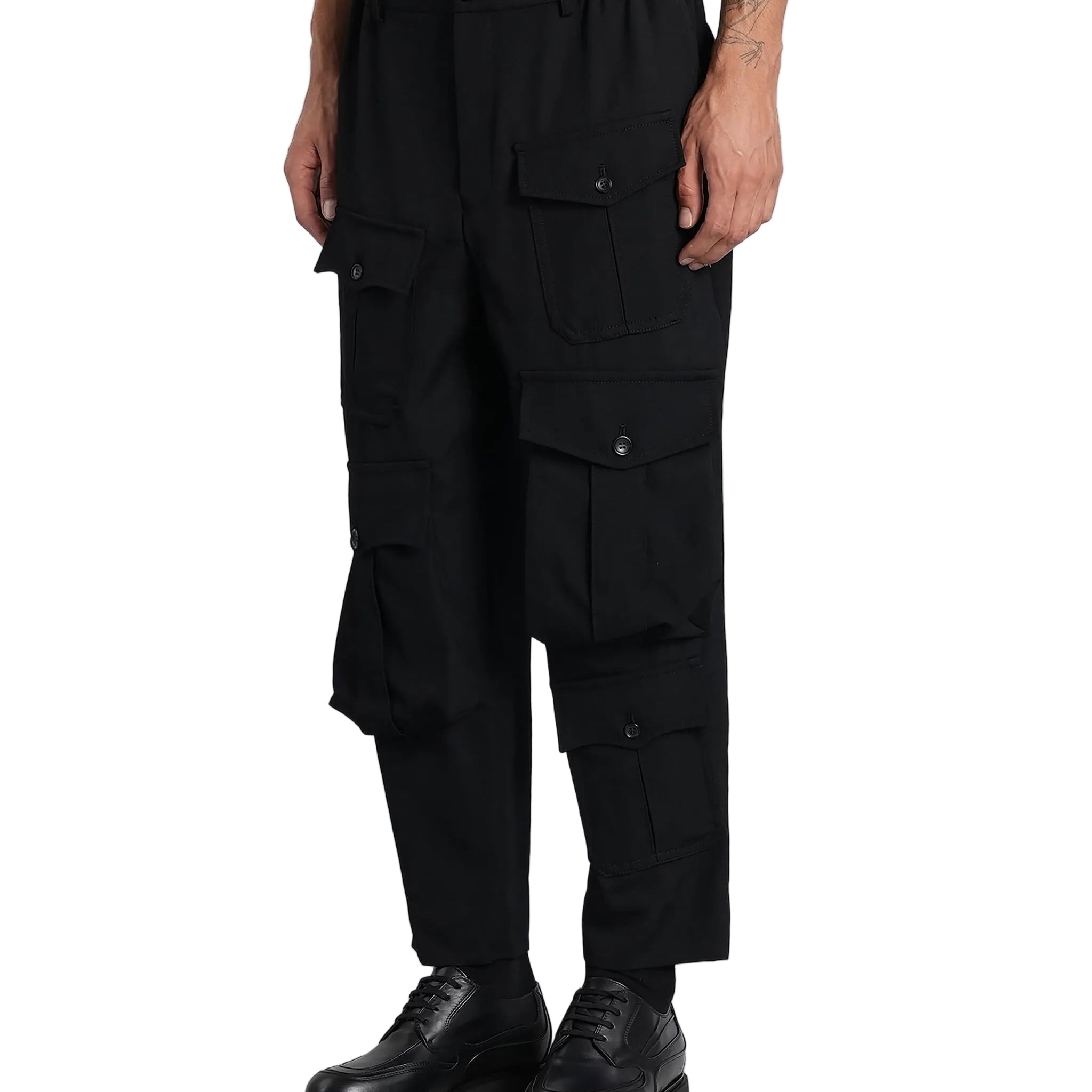 multi-pocket cargo pants
