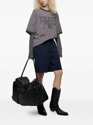 ACNE STUDIOS logo-print t-shirt. Layered design with a striking seasonal print. Crafted from cotton jersey. A modern essential, available at our Lisbon store.