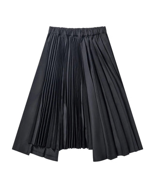 A statement piece with an adjustable drawstring waist and a paneled, pleated construction. The voluminous silhouette defines this unisex staple. 