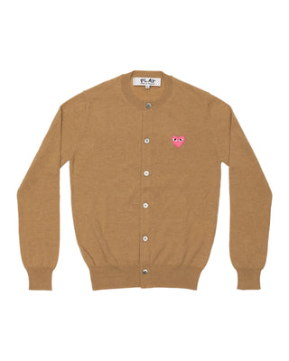 CDG PLAY round-neck cardigan in 100% wool. A unisex brown knit with ribbed trims and iconic heart patch, perfect for everyday layering.