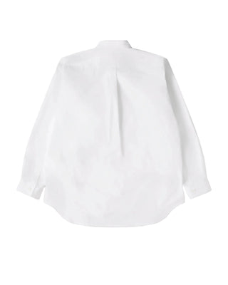 Wide-fit white shirt by CDG SHIRT FOREVER. Features a point collar, buttoned cuffs, and a centre back box pleat. Available at our Lisbon store. 