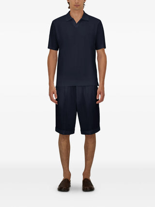 HERNO navy blue short-sleeve T-shirt with open polo collar. A refined casual essential, available at our Lisbon store.