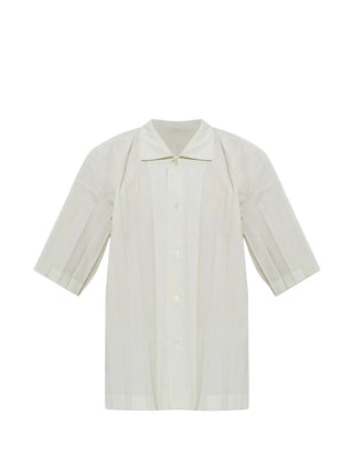 HOMME PLISSÉ ISSEY MIYAKE pleated shirt. Signature vertical pleats, classic collar, and front button fastening. 100% polyester. Available at our Lisbon store. 