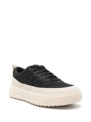 Moncler Altive trainers in nubuck and suede. EVA midsole, Vibram® MEGAGRIP outsole, and OrthoLite® cushioning. Available at our Lisbon store. 