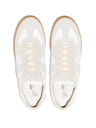 White sneakers with neutral laces by Maison Margiela