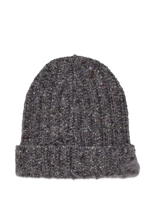 Maison Margiela grey ribbed wool beanie with turn‑up brim. Understated, warm, and versatile. Available at our Lisbon store
