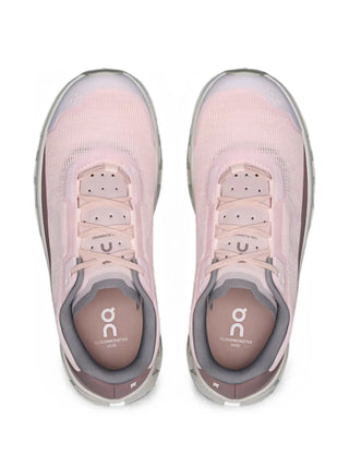 Cloudmonster Void Salt & Biscuit. Iconic maximalist cushioning and Speedboard® technology in a breathable, lightweight design. Available at our Lisbon store. 
