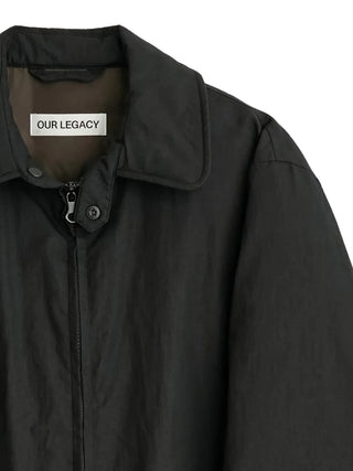 Crafted from premium Japanese cotton-nylon this collared puffa jacket features a snap-tab collar, two-way zip closure, and duck down padding.
