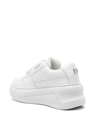 White leather sneaker by Acne Studios