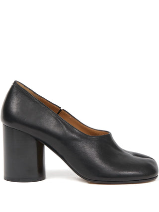 Black leather shoe with 80mm block heel by Maison Margiela